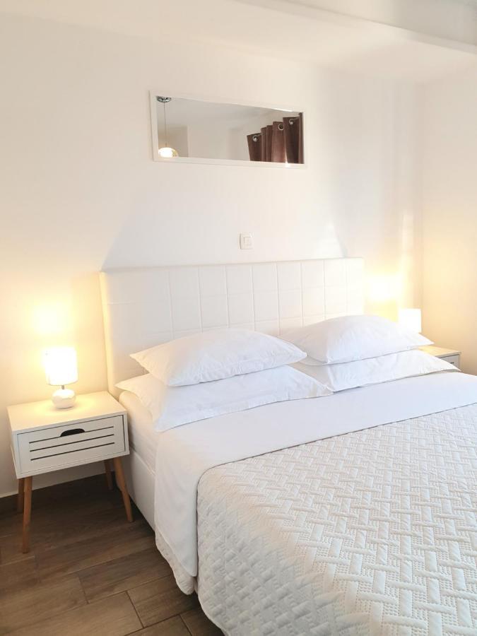 Apartments Karla Bibinje Extérieur photo