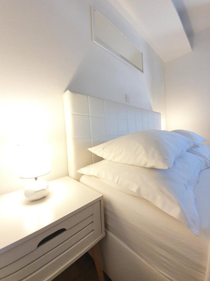 Apartments Karla Bibinje Extérieur photo